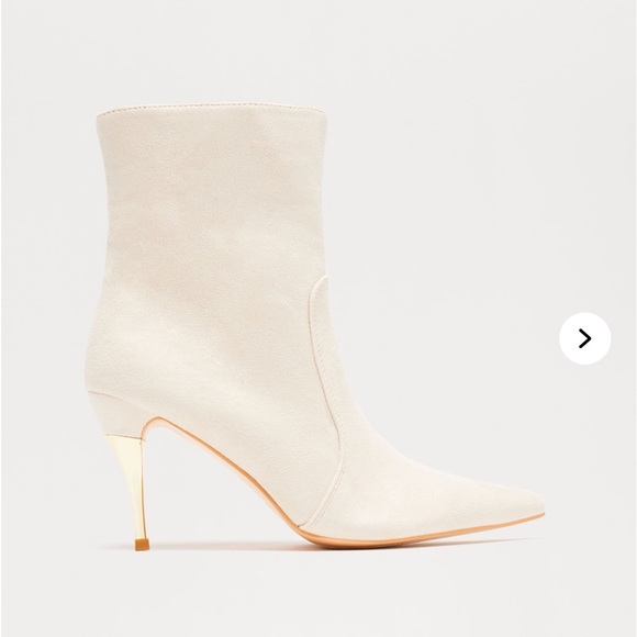 Royce booties - Picture 1 of 5